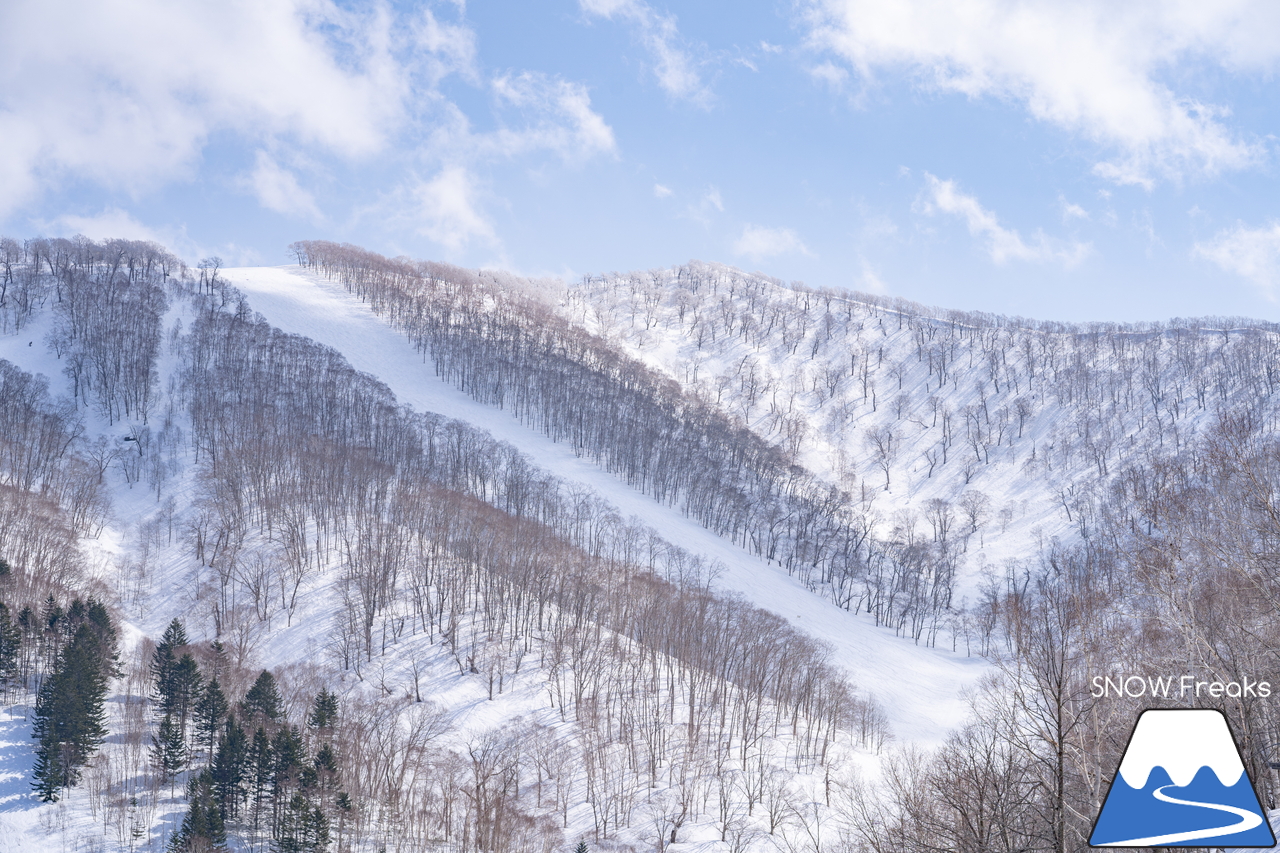 ルスツリゾート｜本当に、あと1週間で今シーズン終了？！積雪豊富でロングコースも健在。春のルスツもGood(^^)/